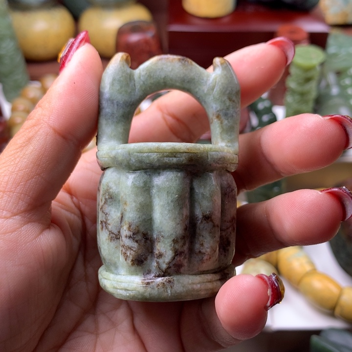 岫岩河磨玉（透闪石质玉）把件未镶嵌