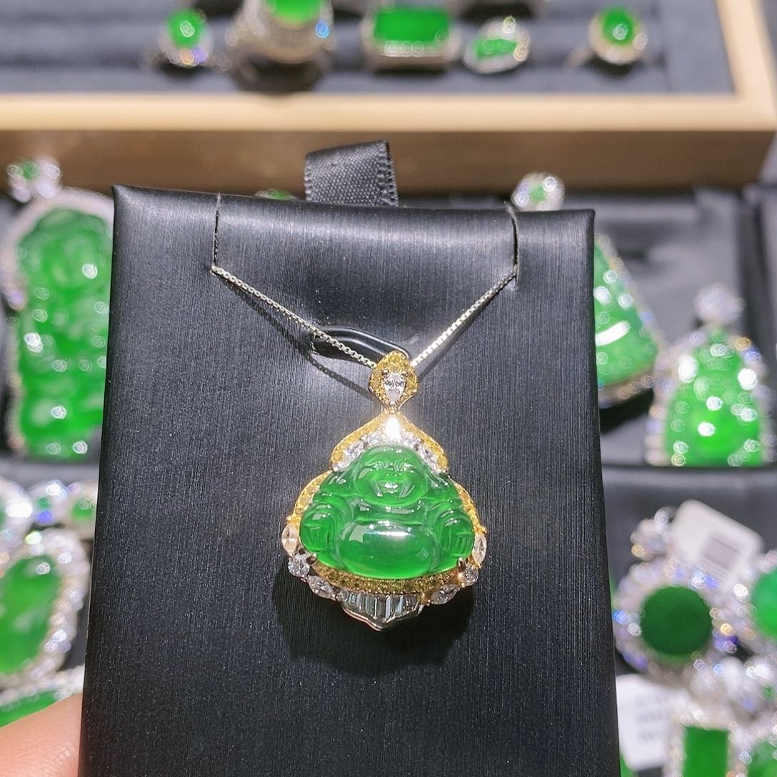 翡翠颈饰未镶嵌吊坠1