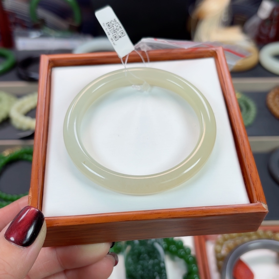 和田玉手镯56.5未镶嵌