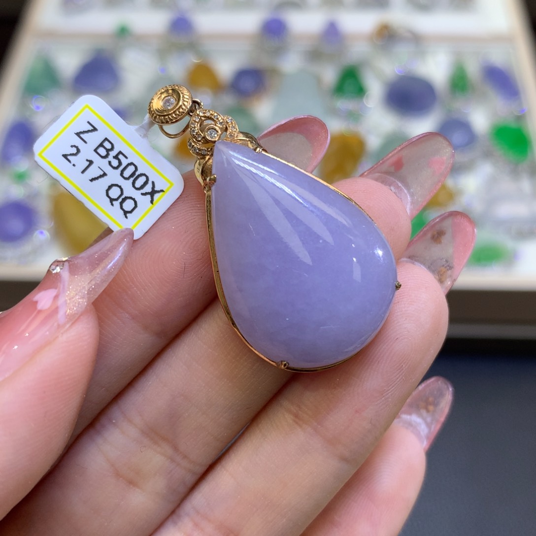 翡翠颈饰18K金镶嵌翡翠