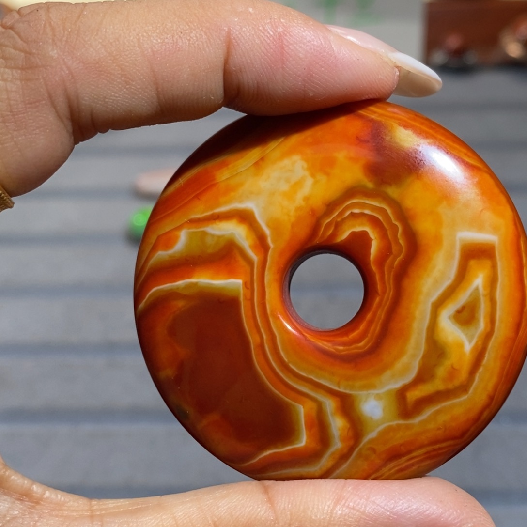 玛瑙/玉髓颈饰未镶嵌半**月