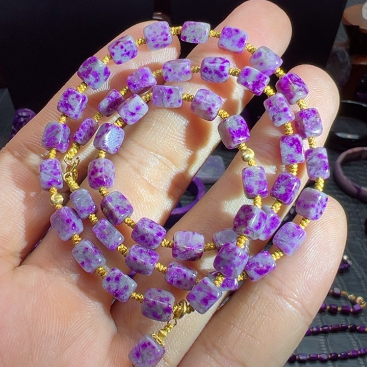 苏纪石（舒俱来）项链18K金镶嵌