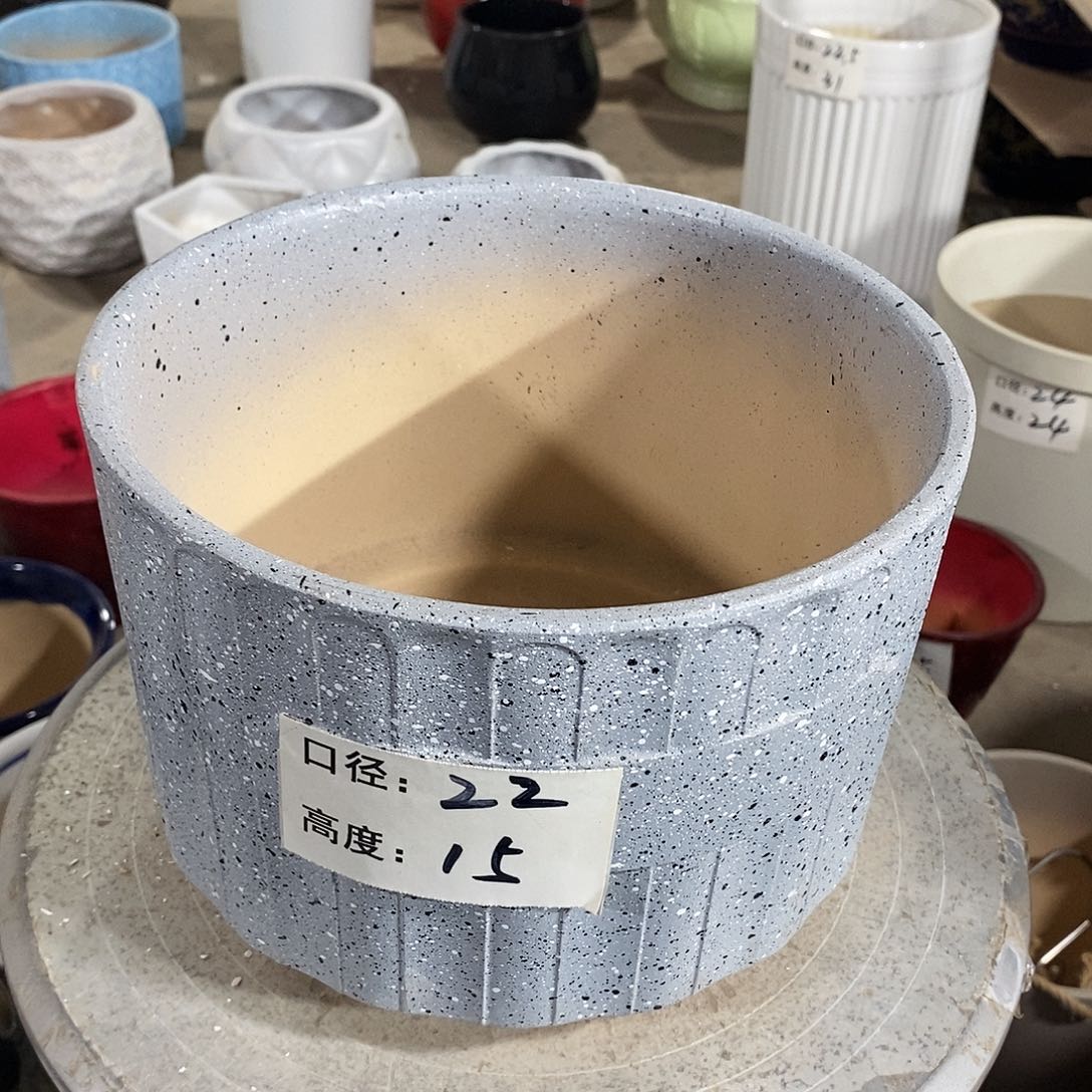【闪购商品】陶瓷微瑕花盆-027-1个灰