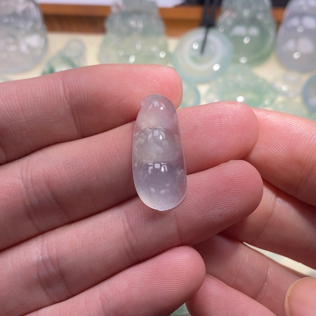 翡翠颈饰未镶嵌福豆