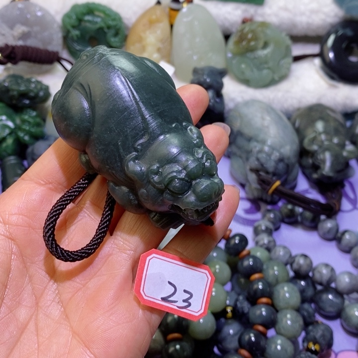 和田玉边角料未镶嵌