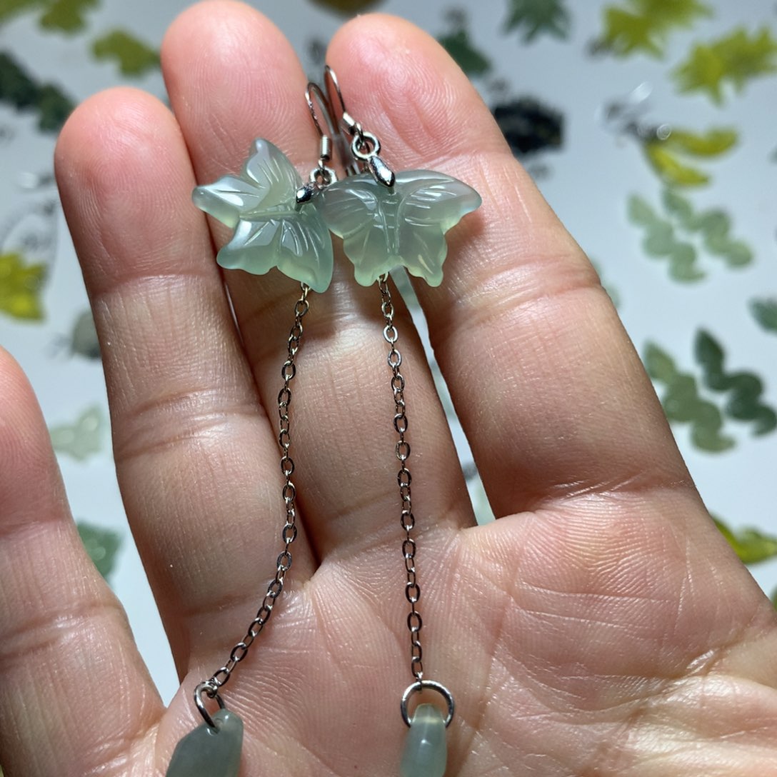 蛇纹石玉耳环未镶嵌