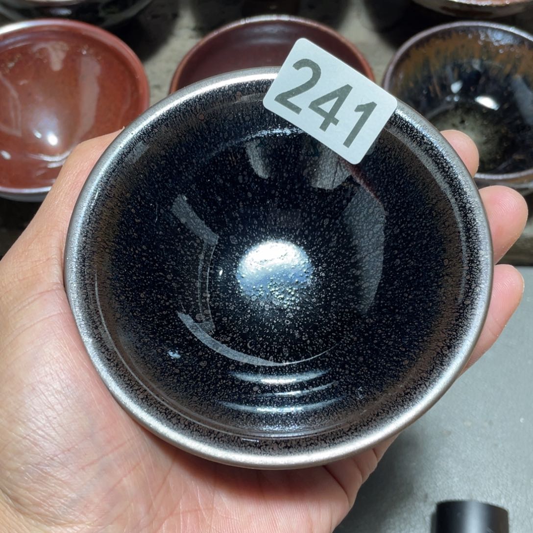 茶盏美好的一年即将