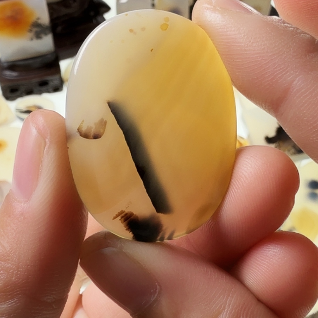 玛瑙/玉髓未镶嵌珠宝半成品