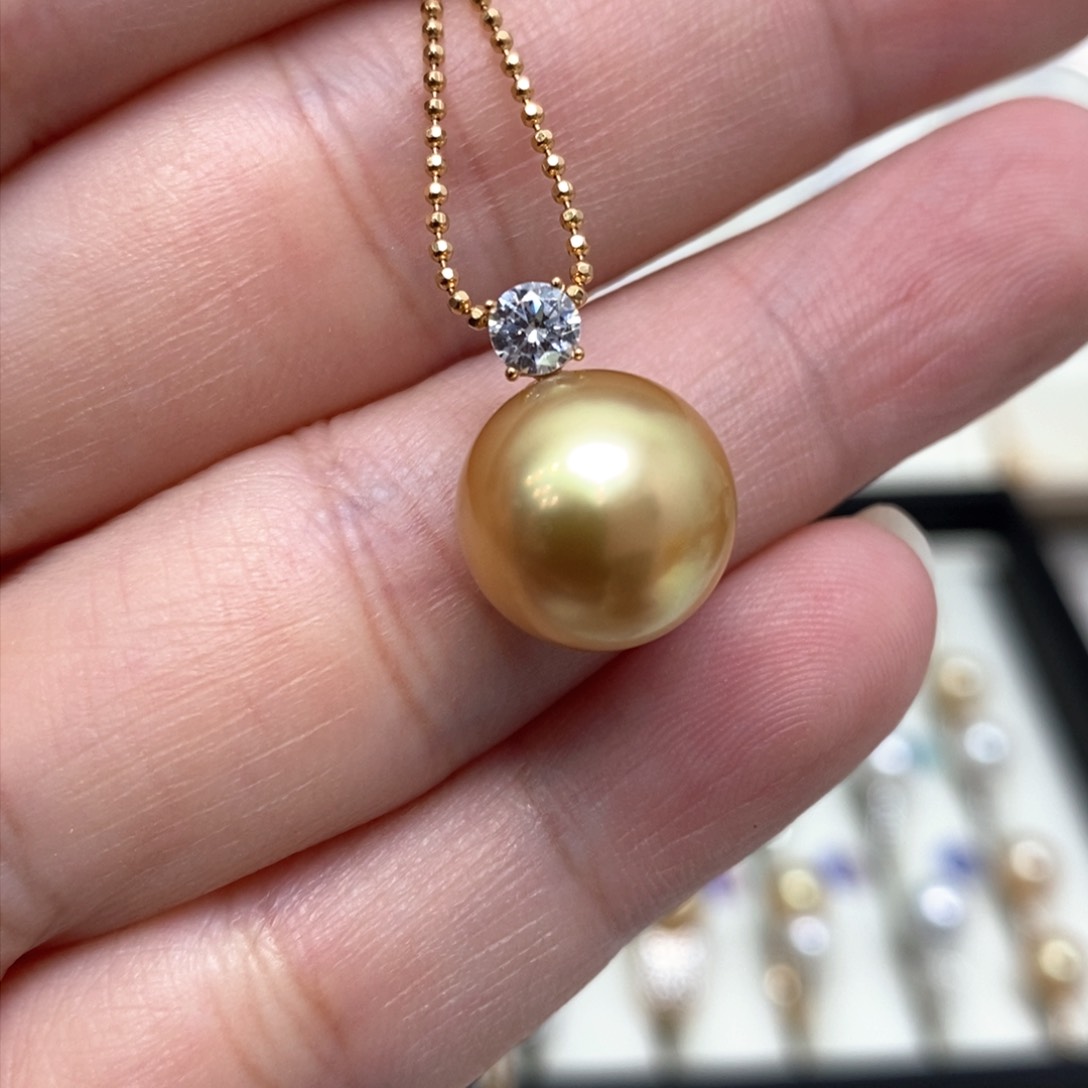海水珍珠颈饰18K金镶嵌11-12mm