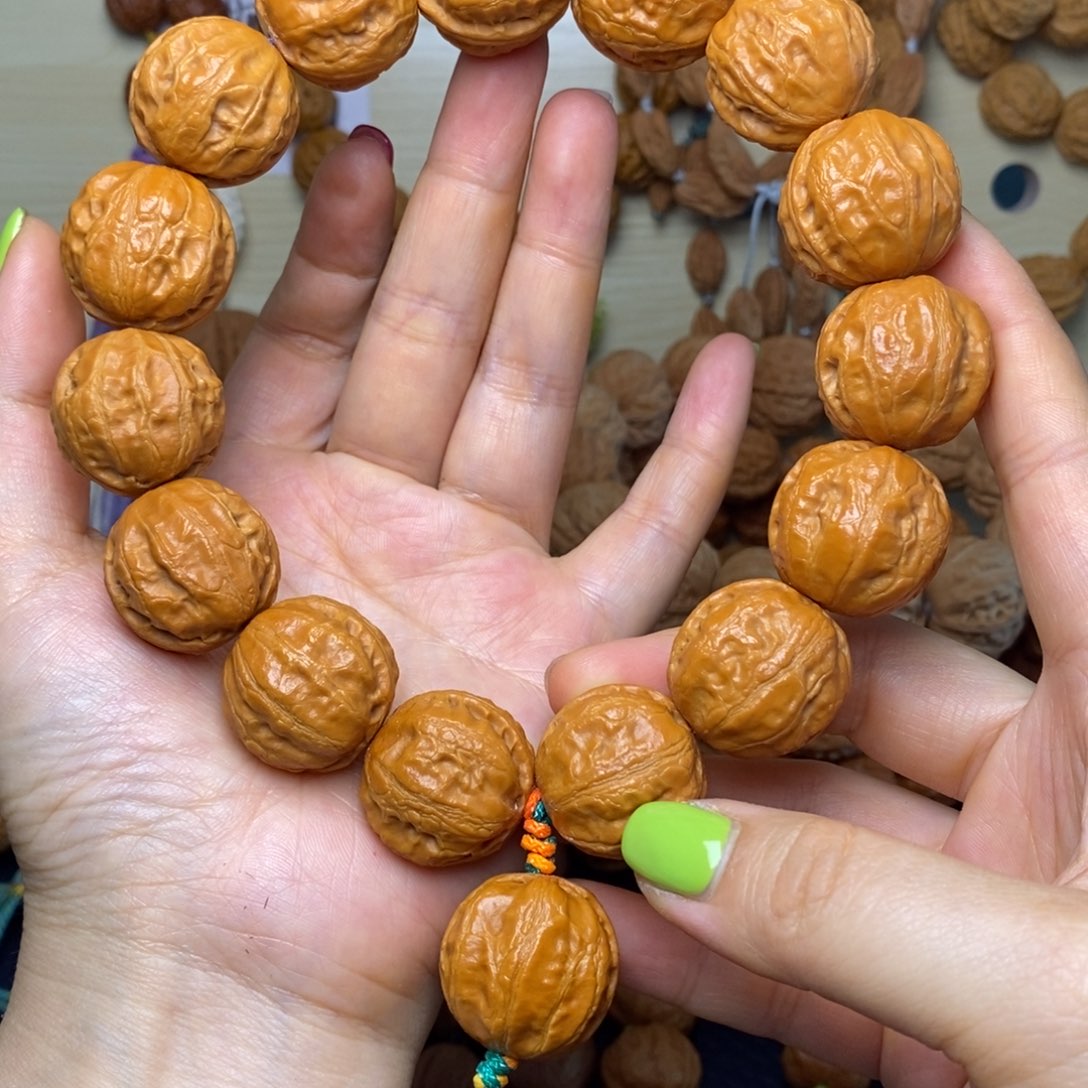 文玩核桃手串富甲方墩子