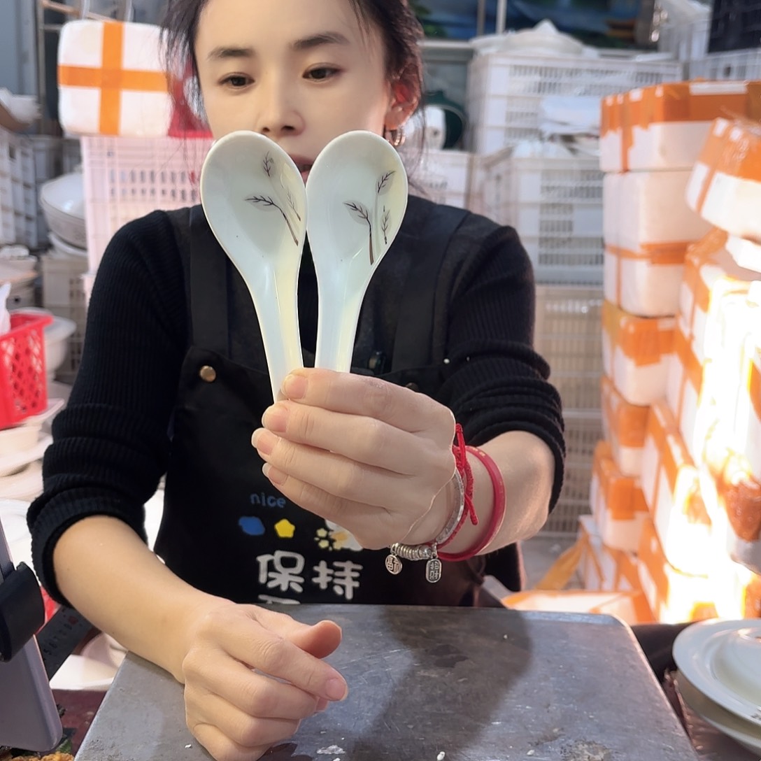 盘微瑕产品………十个勺子