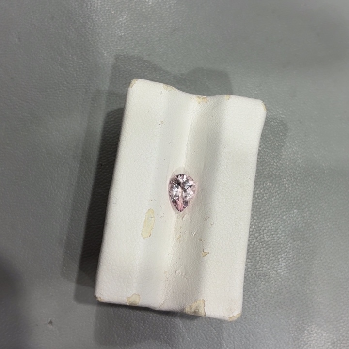 绿柱石（摩根石）裸石裸石65.5分