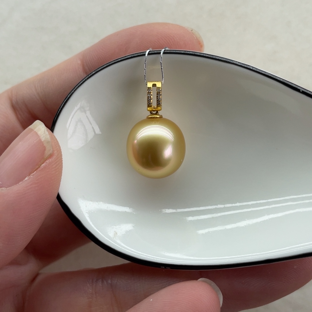 海水珍珠颈饰18K金镶嵌12-13mm