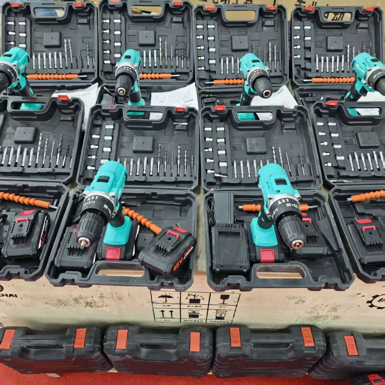 【现场收货】锂电冲击钻套盒