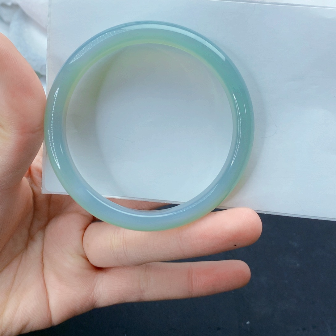 玛瑙/玉髓手镯未镶嵌6061