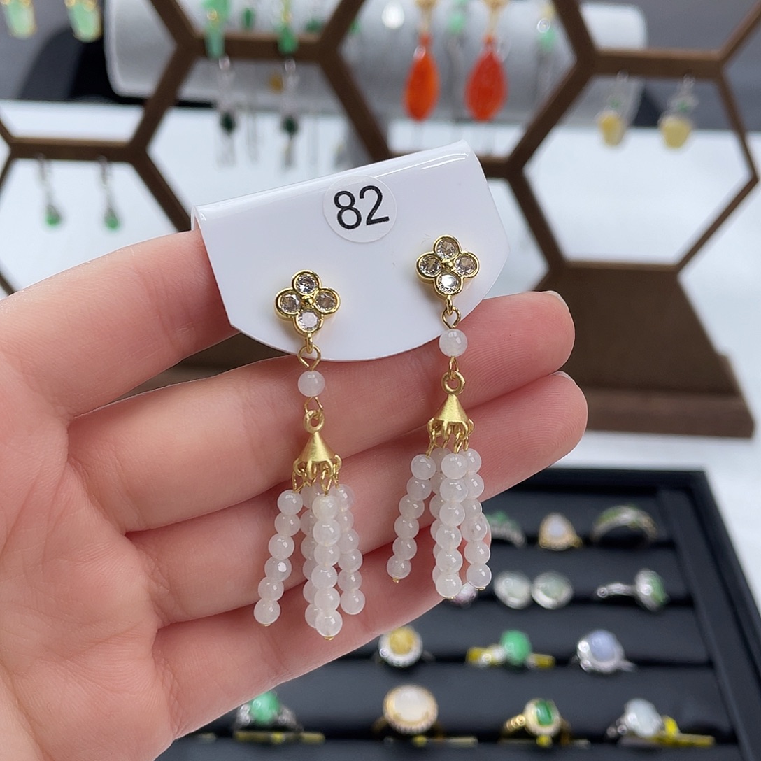 翡翠未镶嵌耳饰一物一图，以实物为准