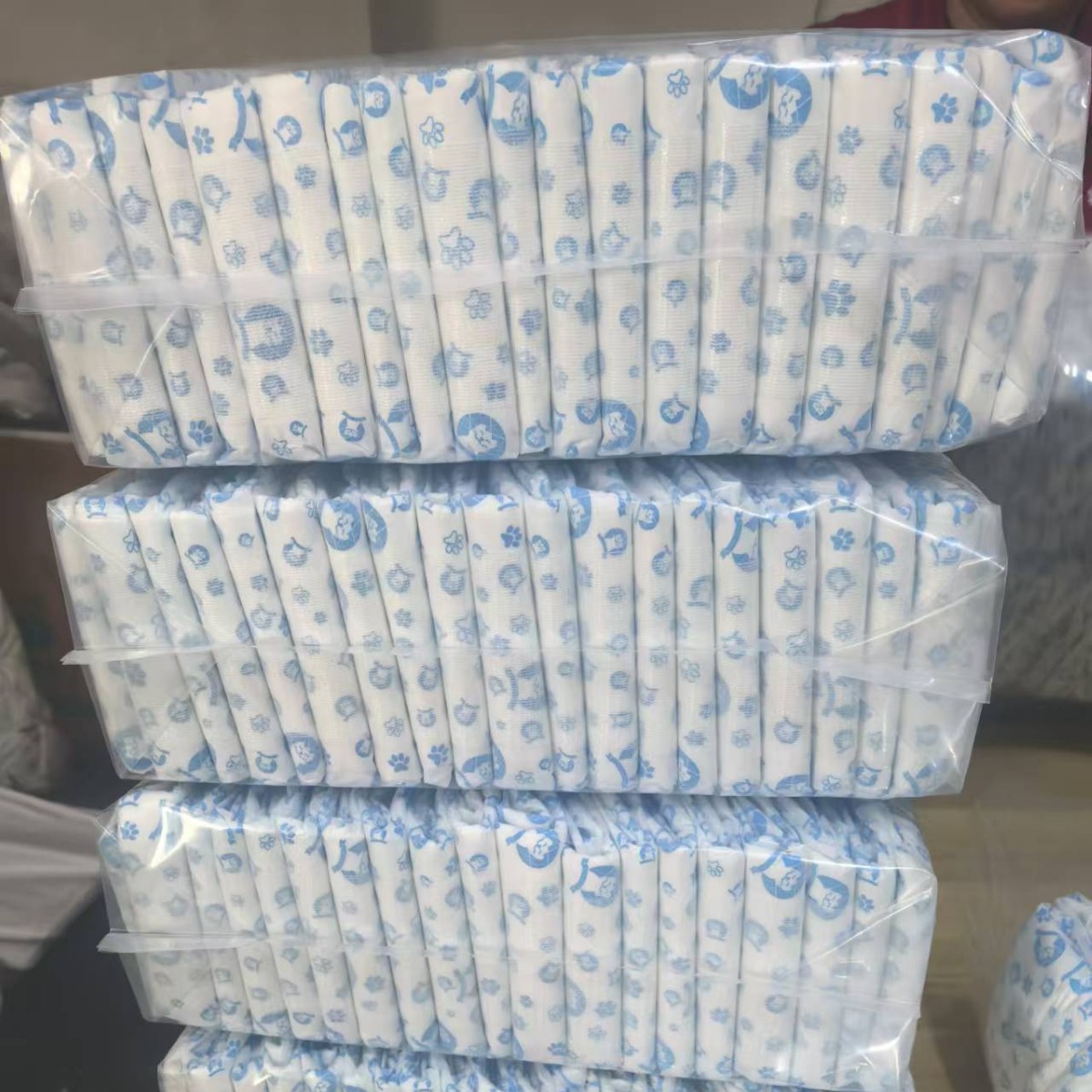 【大包装40片包邮】加厚吸水防漏狗狗尿不湿纸尿裤狗狗姨妈期生理裤