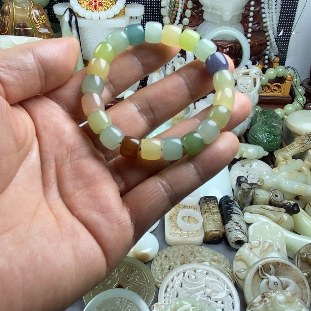 S***o和田玉（糖玉）未镶嵌颈饰