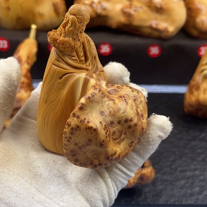 王***）柏木（崖柏）达摩手把件