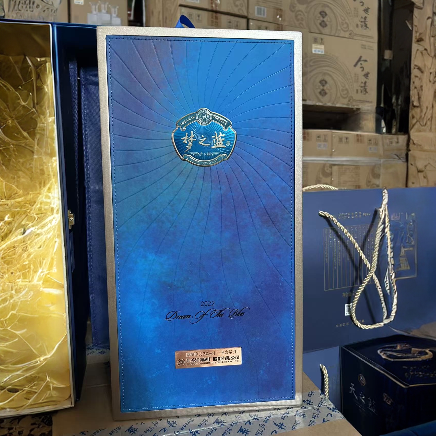 洋河梦之蓝手工班52度1000ML礼盒装大瓶手工班高端商务宴请送礼摆柜收藏52度
