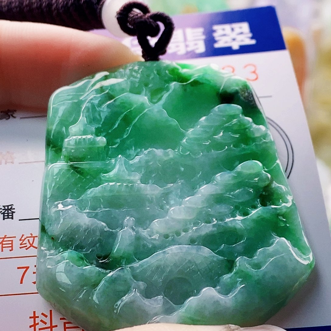 吊坠(不含链)未镶嵌翡翠