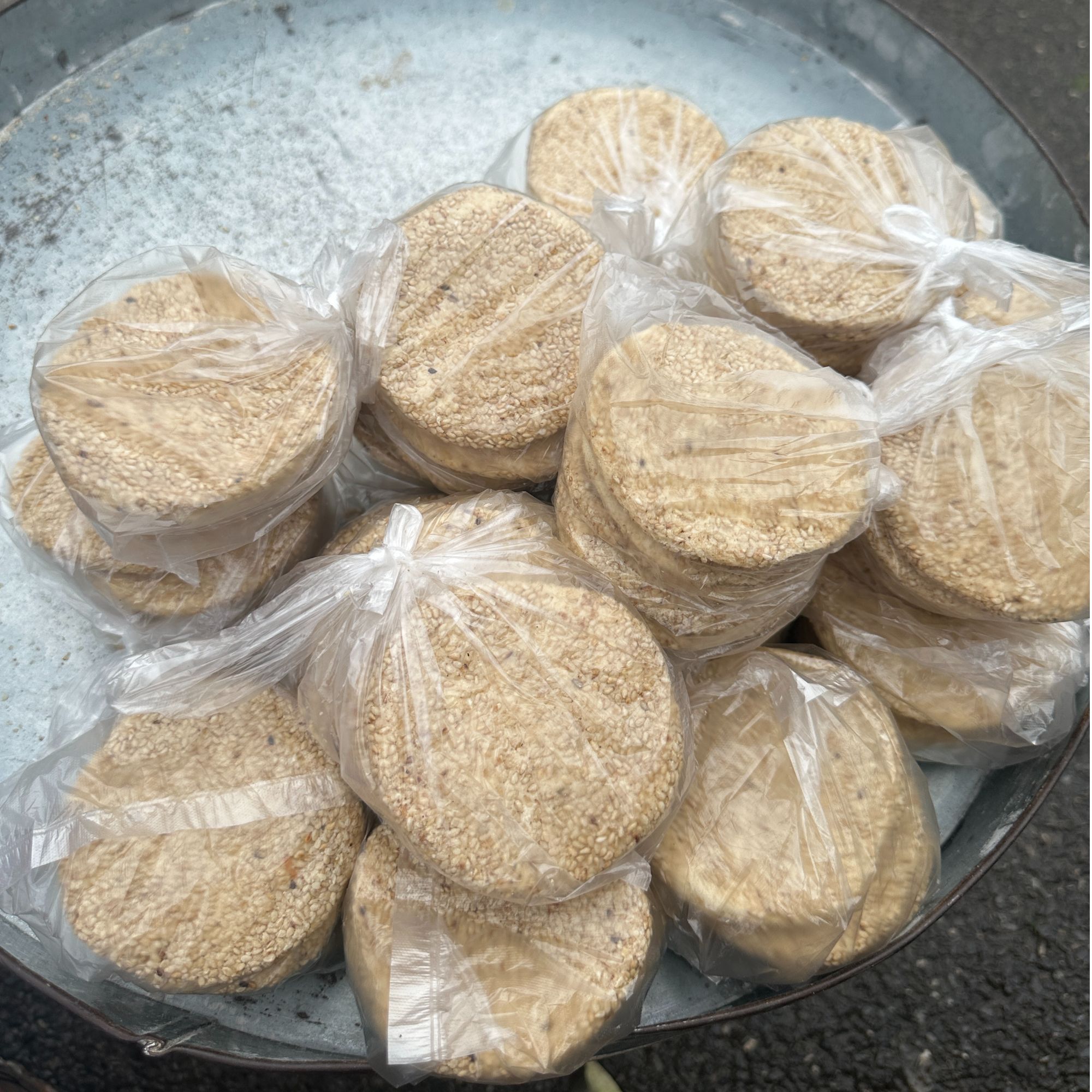 （赶集手工代买）糖饼熟白芝麻软糖饼江西粘牙糖手工麻糖饼