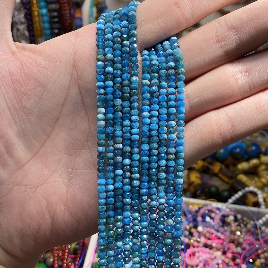 石英质玉未镶嵌，蓝磷辉切面4mm，