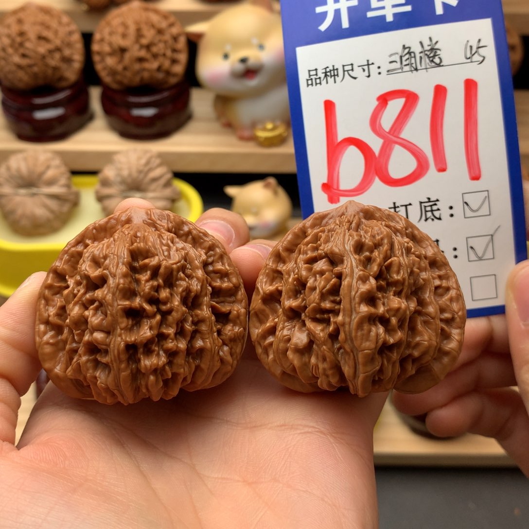 吊坠文玩核桃勇*四座楼