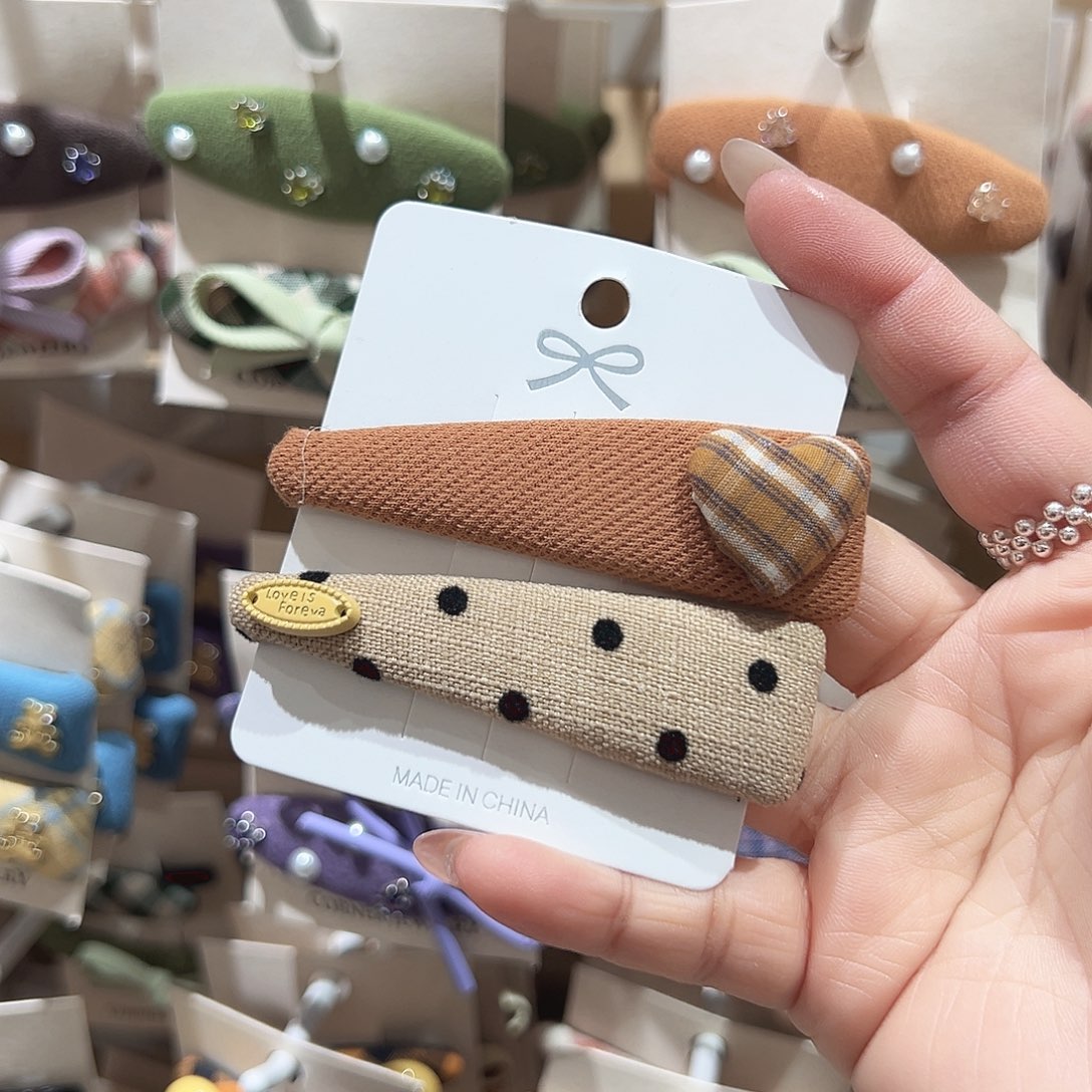 非金属咖色爱心波点掰掰