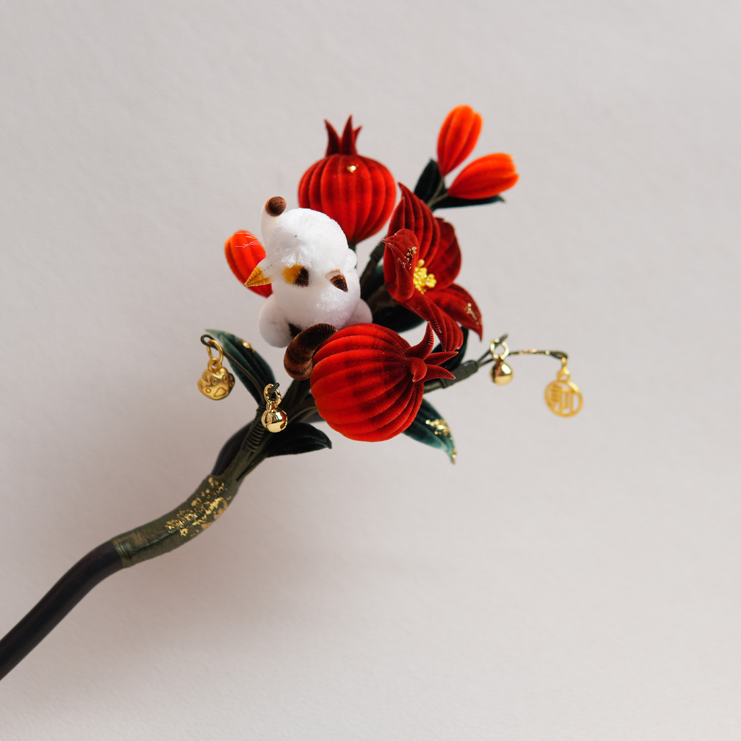 非遗绒花发簪石榴猫新中式发饰国风黑檀木簪子