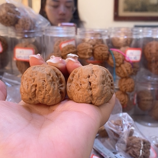 文玩核桃吊坠边35肚38蛤蟆头