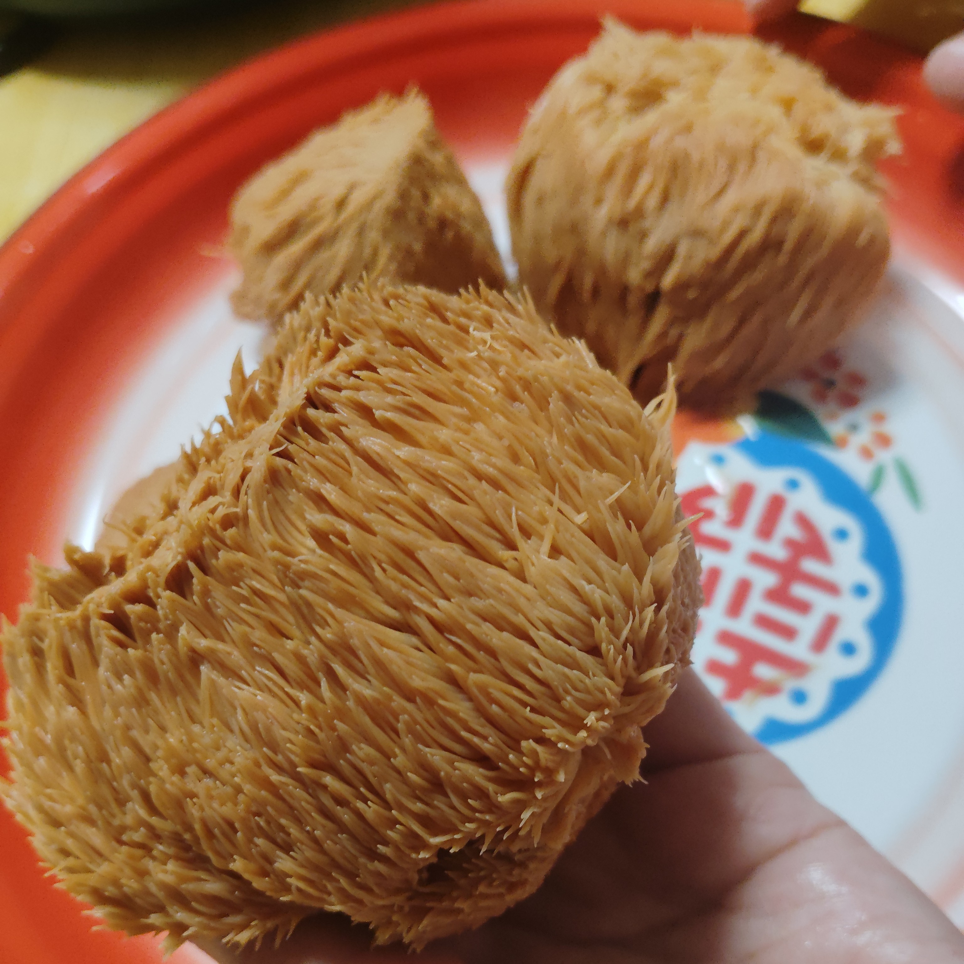 高山干货猴头菇长白山蘑菇自然晾晒菌香浓郁煲汤炖菜滋补