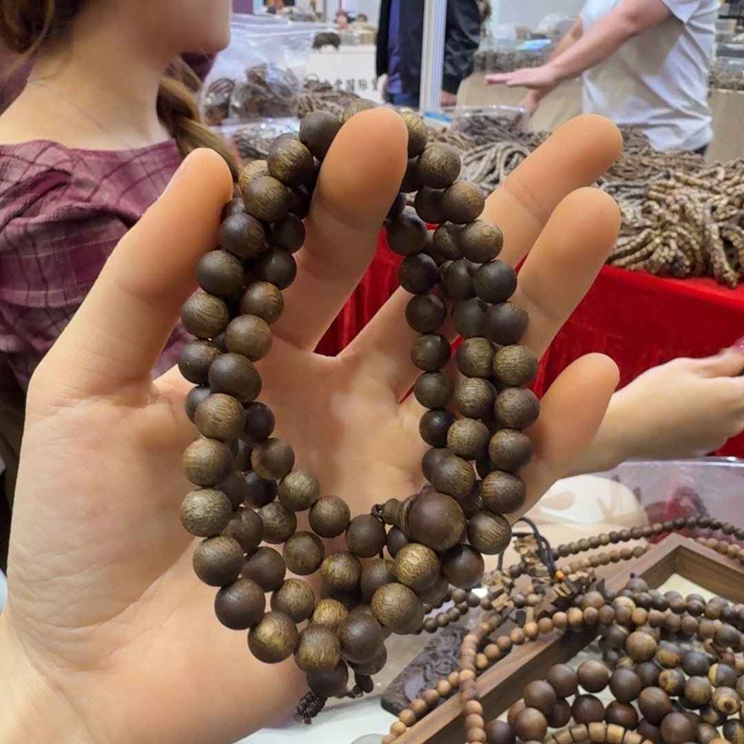 大***王沉香碎屑沉香海南莺歌绿0.8大30克➕沉香碎屑多样性