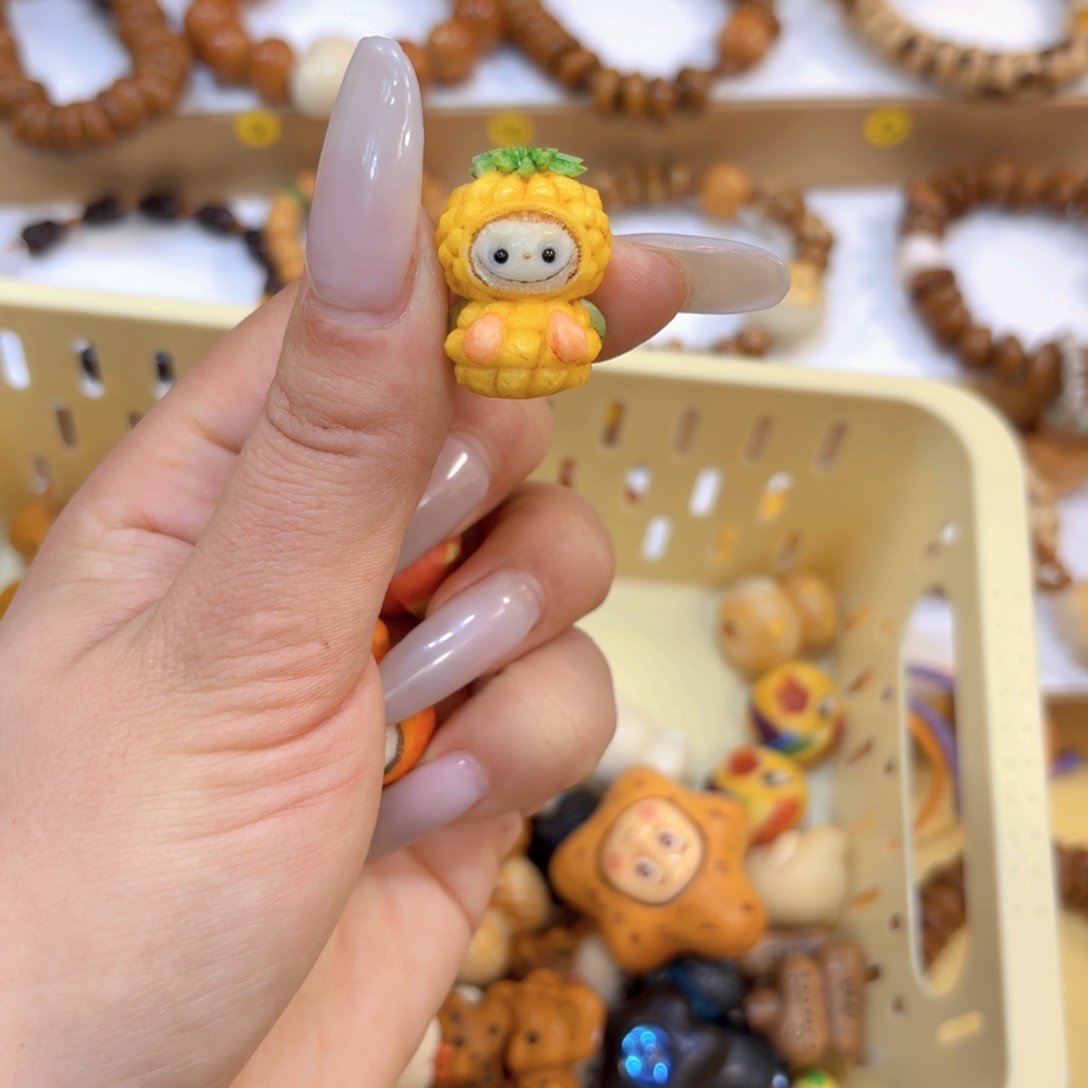 星月菩提吊坠菠萝