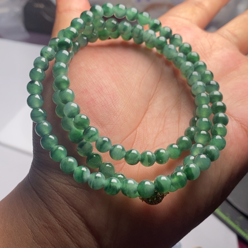 【闪购商品】定制翡翠未镶嵌有****茄珠子
