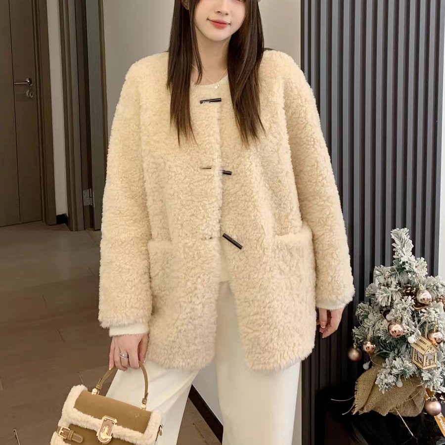 100气质款圆柱扣中长款皮毛外套