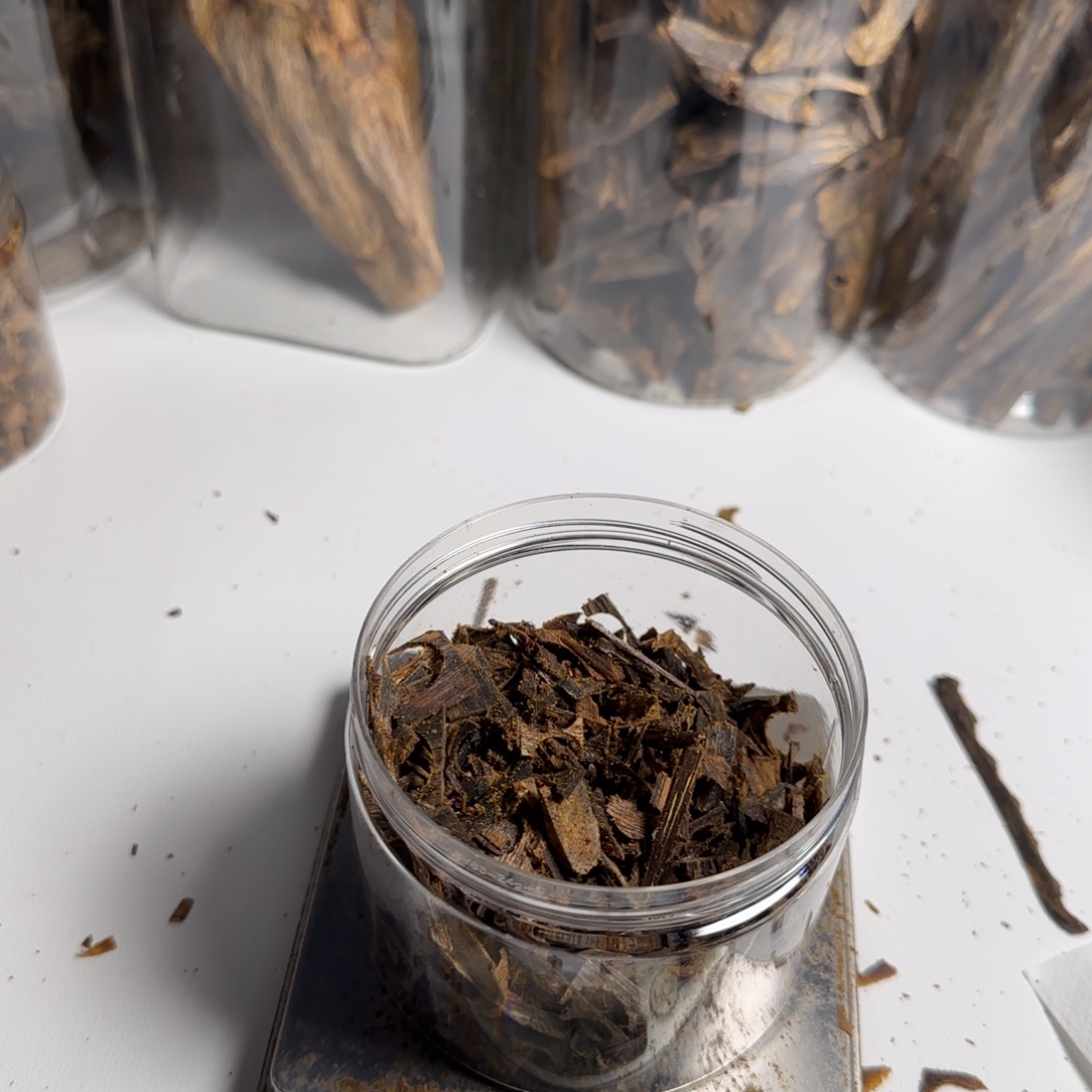 楠木海南红骨沉水50