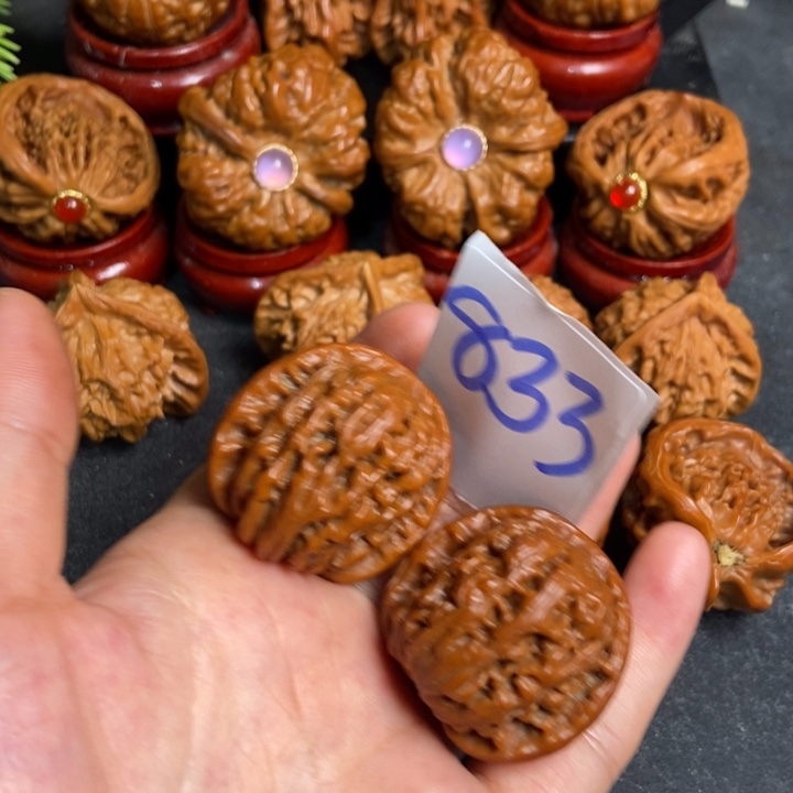把件文玩核桃楼下833