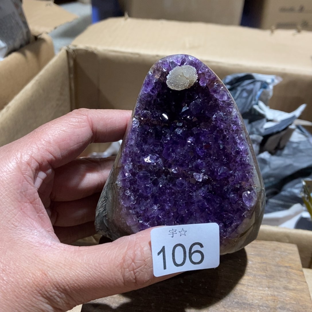 紫晶天然水晶摆件未镶嵌
