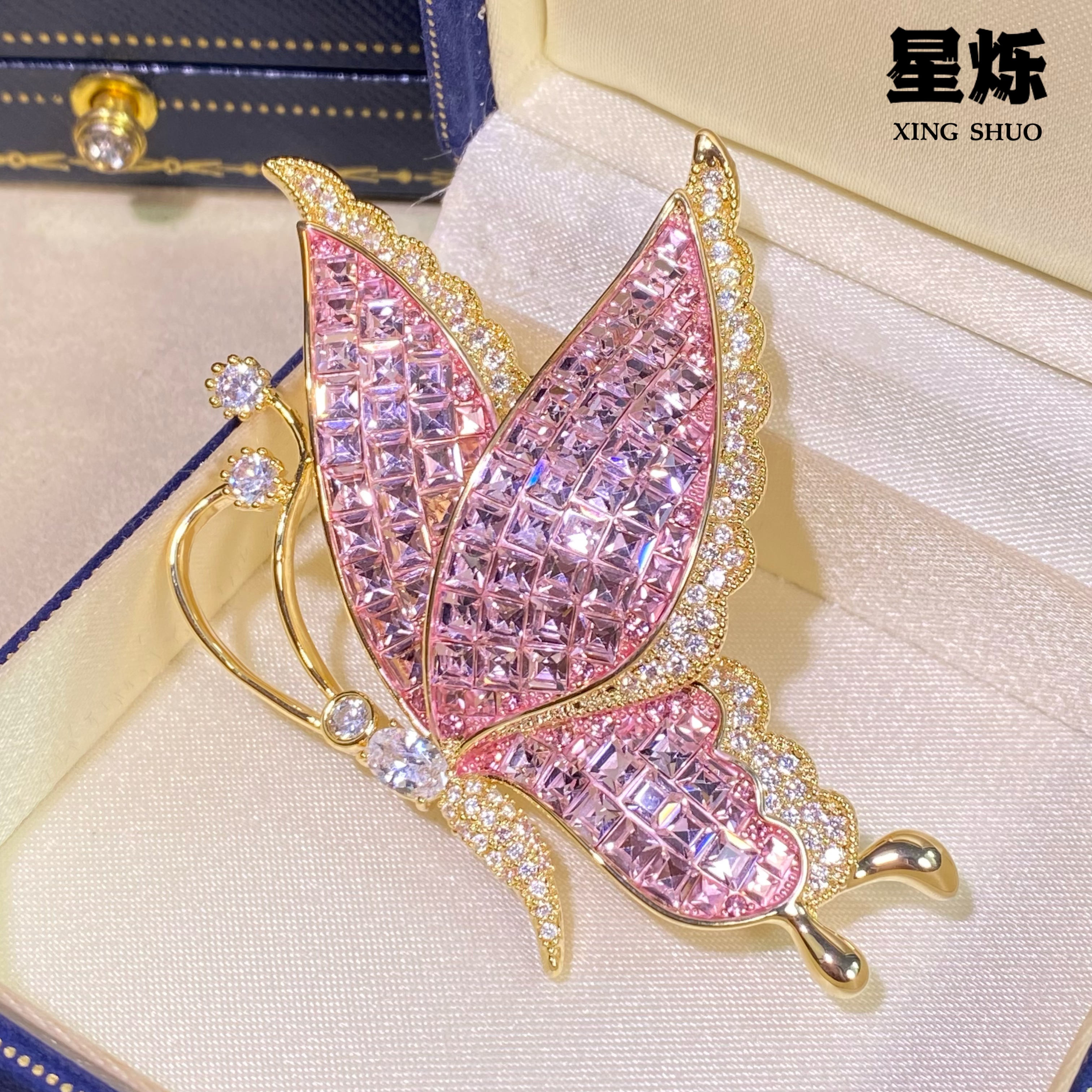 铜合金胸针 【粉蝶】高档高定设计师走秀款轻奢时尚百搭精致9023