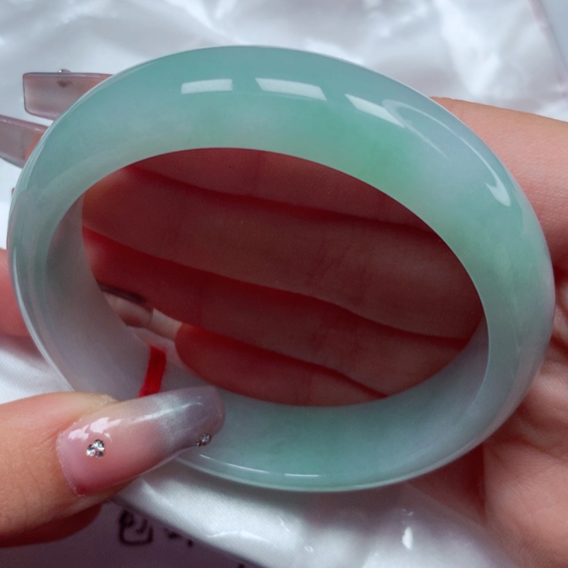 【闪购商品】翡翠手镯未镶嵌55圈