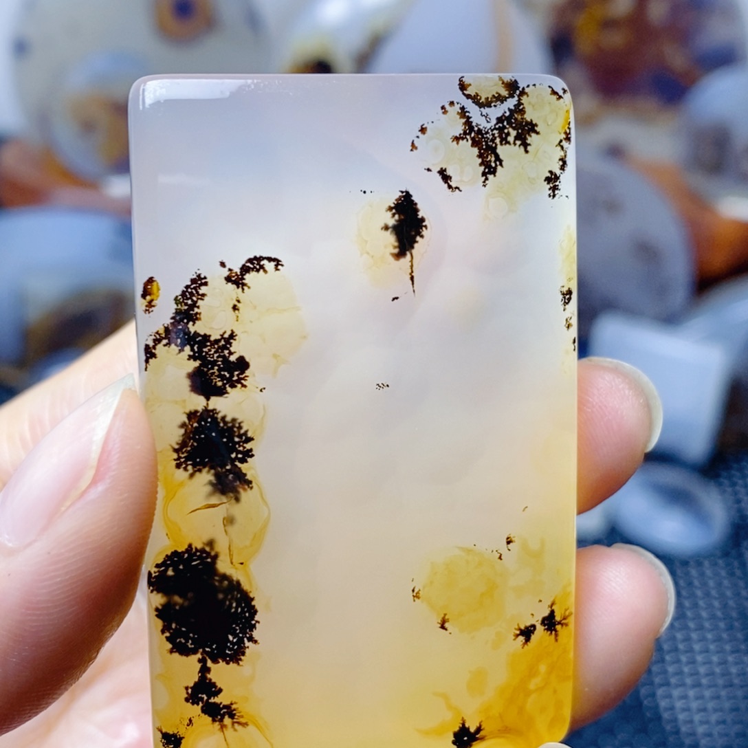 玛瑙/玉髓未镶嵌珠宝奇石