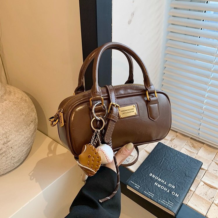 休闲包户外包简单清新