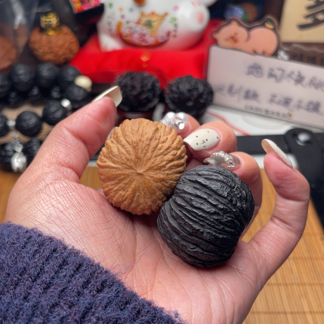 吊坠文玩核桃偉*双色猴头