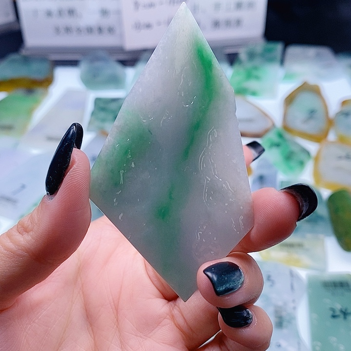 定制翡翠未镶嵌定制翡翠未镶嵌