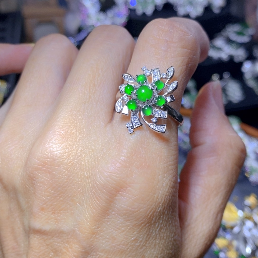 翡翠耳饰银S925镶嵌天然翡翠