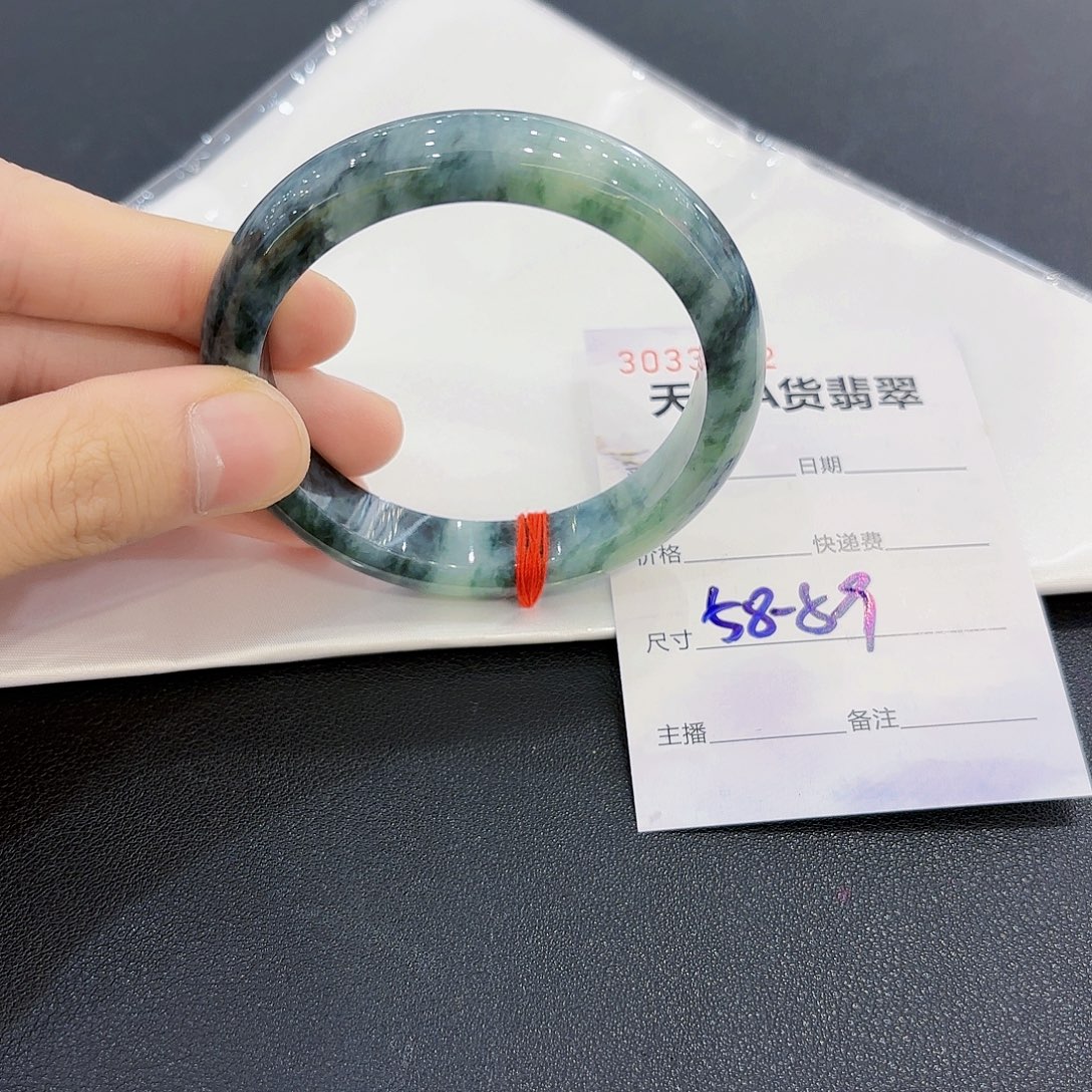 翡翠未镶嵌手镯翡翠手镯