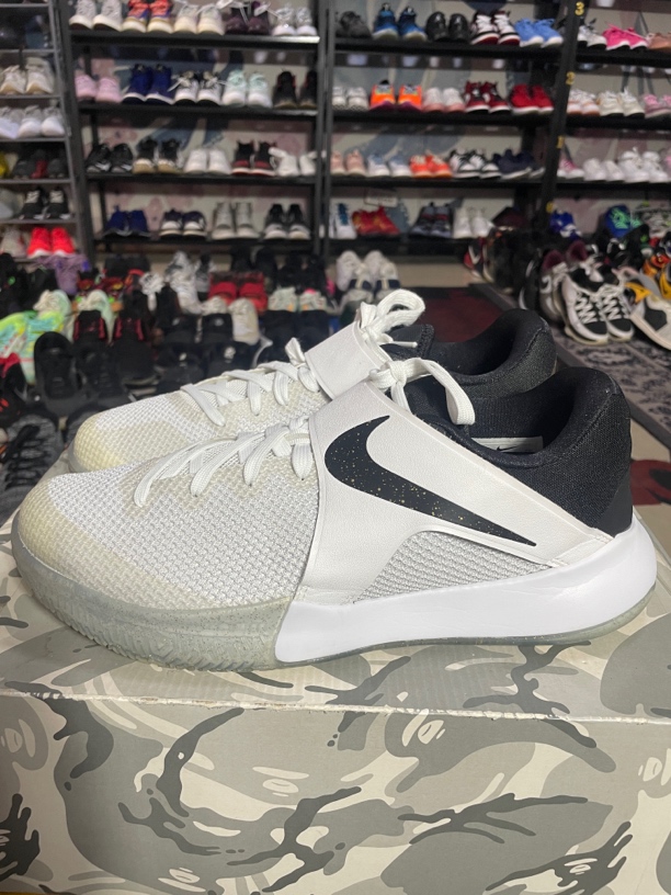 95新 NIKE/耐克 44.5码285/Nike Zoom Live 2017 防滑篮球鞋