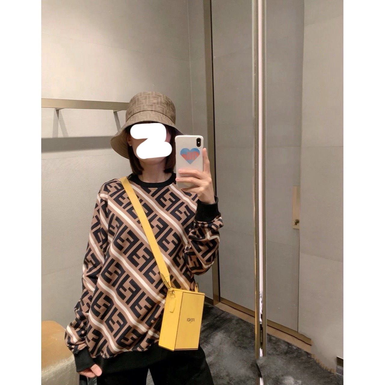 99新 FENDI/芬迪 000364 棕色双FF老花满印logo圆领加绒卫衣 M码