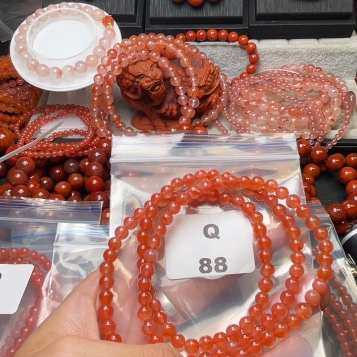 南红玛瑙未镶嵌多样性发货默认微瑕称重6mm